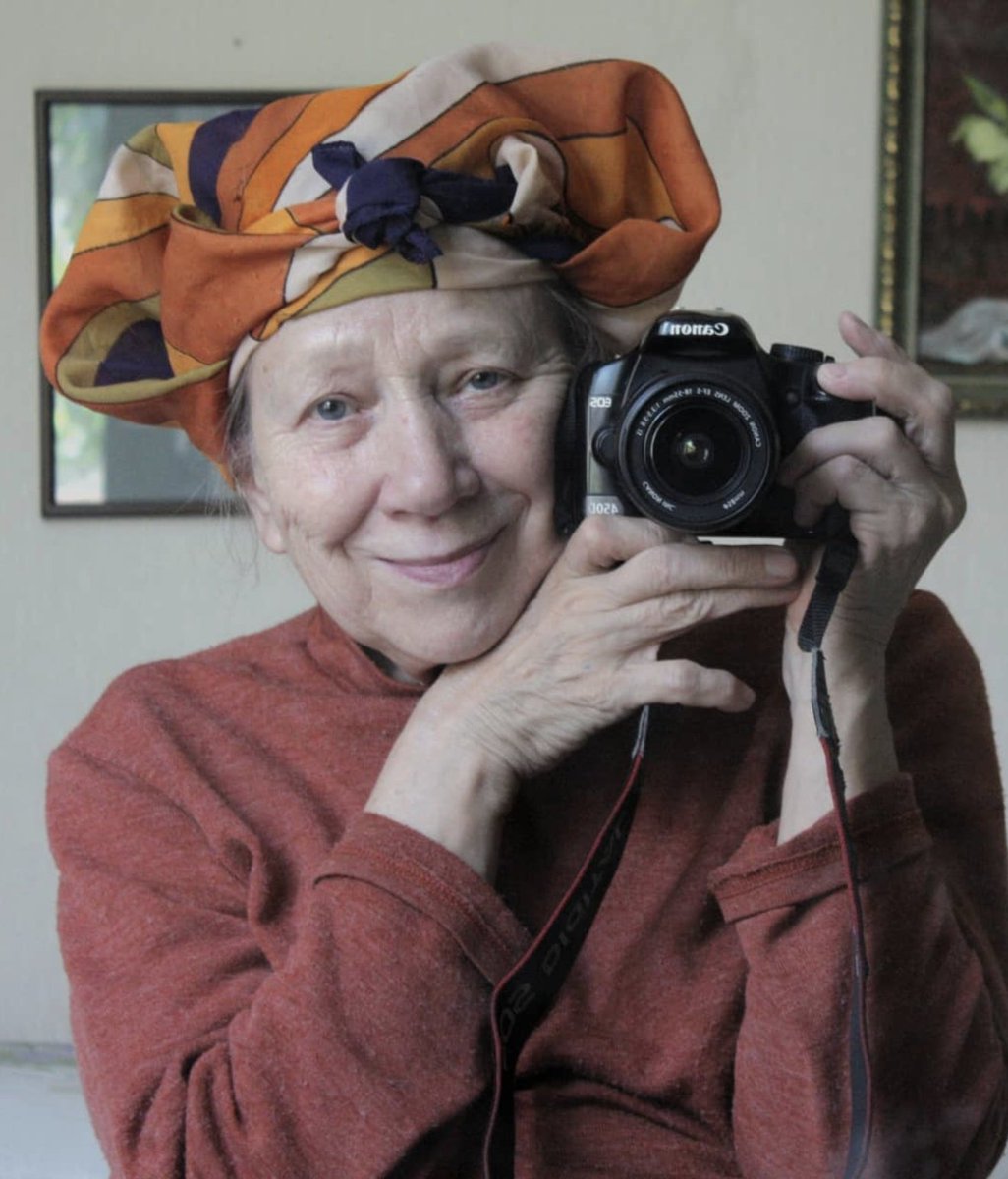 Russia's tweet image. 💭 #Pushkin once wrote that love has no age. But what about art?

Meet Galina Zabelina, a 83 yo photographer. Her works? A chronicle of #Krasnodar, its people &amp;amp; streets throughout the seasons

Just everyday life, seen with an artist’s eye, photo lens &amp;amp; #babuska's cordiality 📸