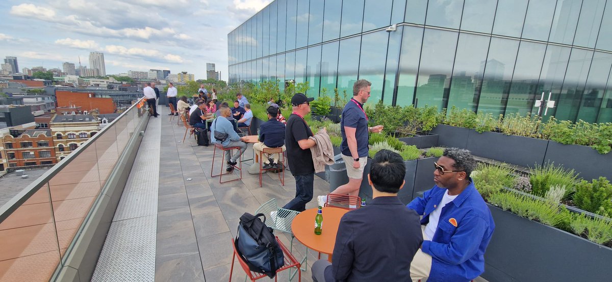 Spacestor tweet media