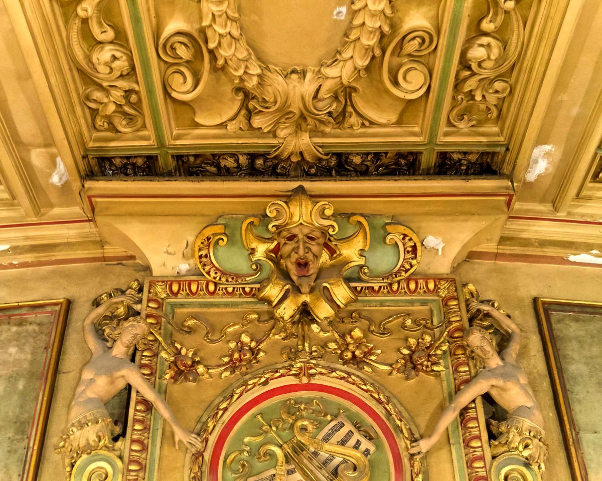 Another wonderful Bank Holiday weekend approaching and we are open for the Spring Bank Holiday Monday for theatre tours, cakes and prize tombola.
For a behind the scenes insight into our most interesting theatre, click here: morecambewintergardens.com/tours/
See you there!
#morecambebay