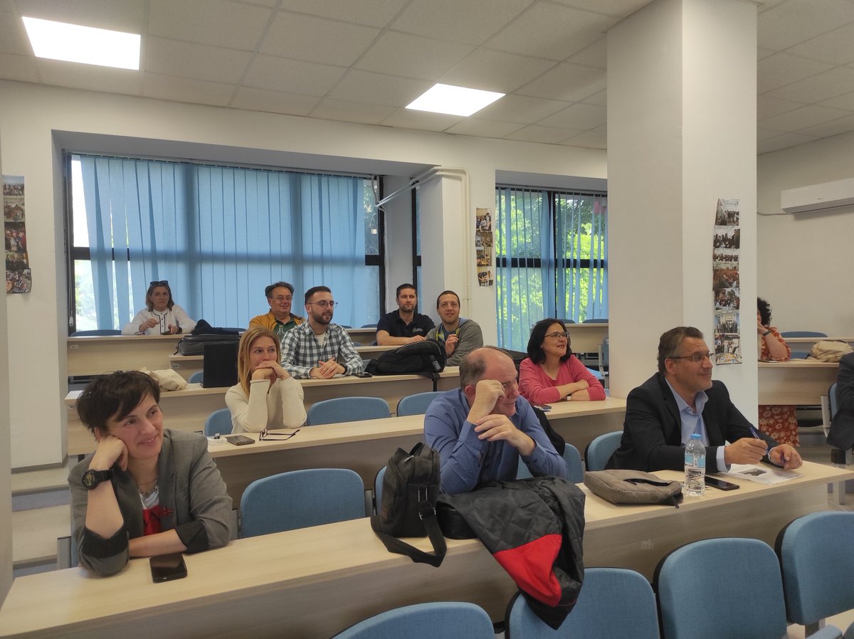 Vetcom2024's tweet photo. The participants of the second phase of the training course summarised the training with inspiring and creative presentations.

The presentations were an opportunity for each of the participants to show their progress, newly acquired knowledge and communication skills developed. https://t.co/R5hG7v3hNs