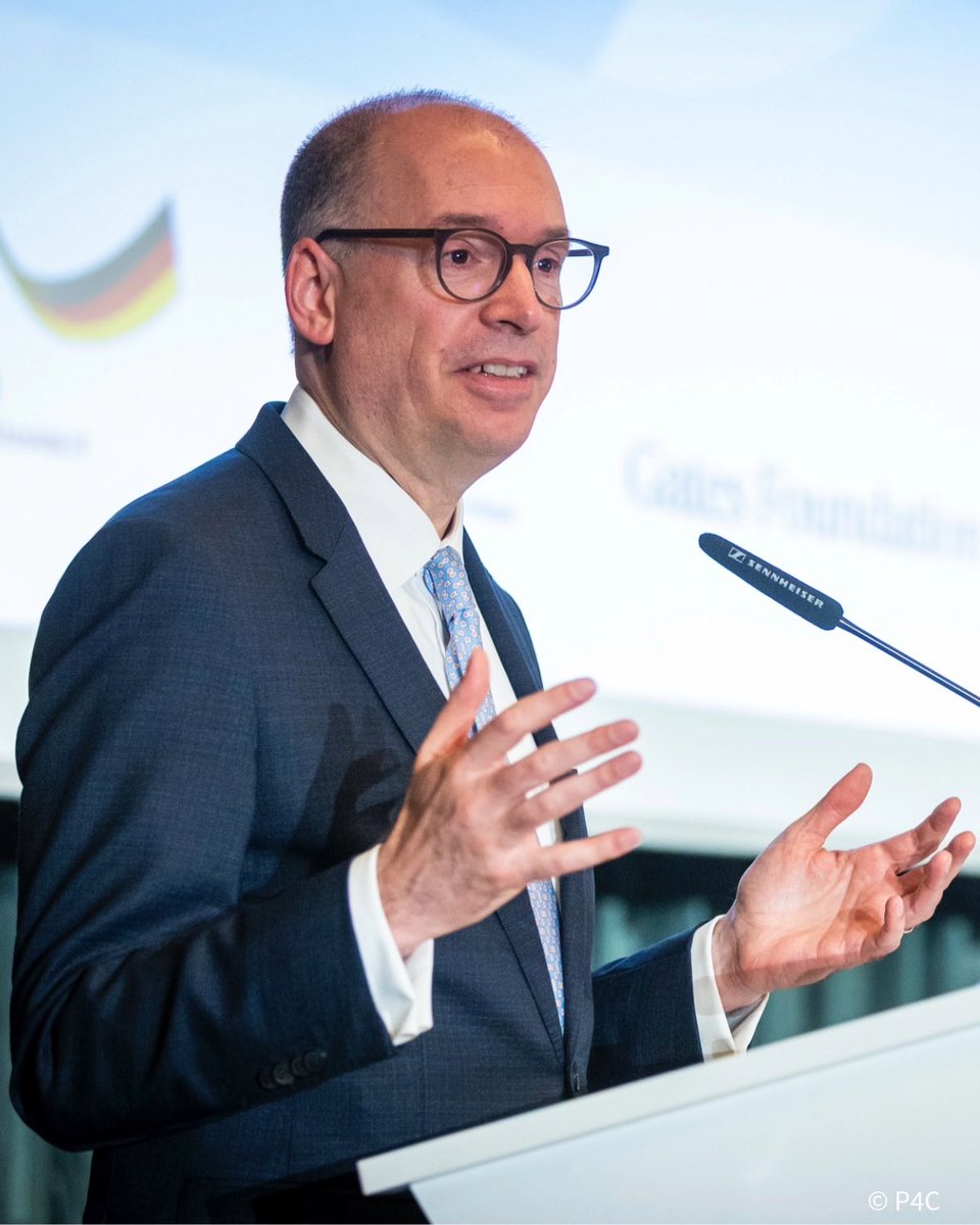 Niels Annen, our State Secretary at BMZ, has launched a flagship initiative on global soil health contributing to the objectives of the UN Convention to Combat Desertification during the opening of an international SoilHealth conference in Berlin.