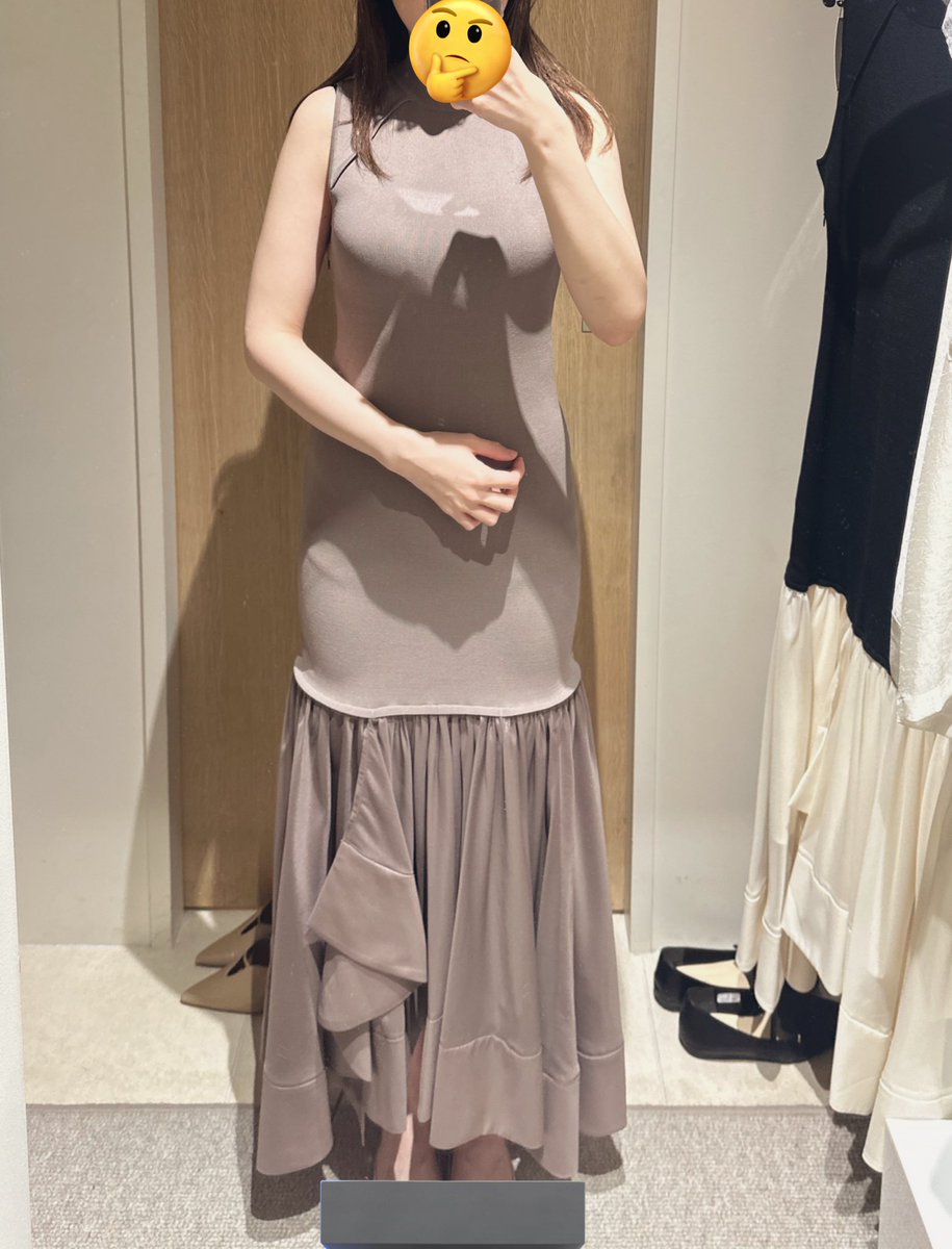 anuans カスケードニットドッキングワンピース ネット限定カラー ア