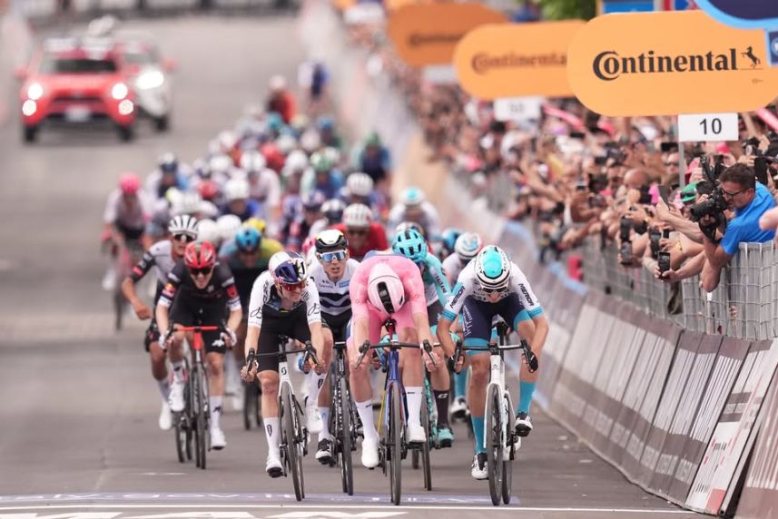 Parma Welcome (@parmawelcomeoff) on Twitter photo 🚲Quest'anno il <a href="/giroditalia/">Giro d'Italia</a> sfiorerà solamente #Parma nella 12^ tappa, passerà in provincia, nei pressi di Sorbolo.
Controllate le modifiche alla viabilità per la giornata di domani, giovedì 22 maggio.
👉tinyurl.com/modifiche-traf… 🚲Quest'anno il <a href="/giroditalia/">Giro d'Italia</a> sfiorerà solamente #Parma nella 12^ tappa, passerà in provincia, nei pressi di Sorbolo.
Controllate le modifiche alla viabilità per la giornata di domani, giovedì 22 maggio.
👉tinyurl.com/modifiche-traf…