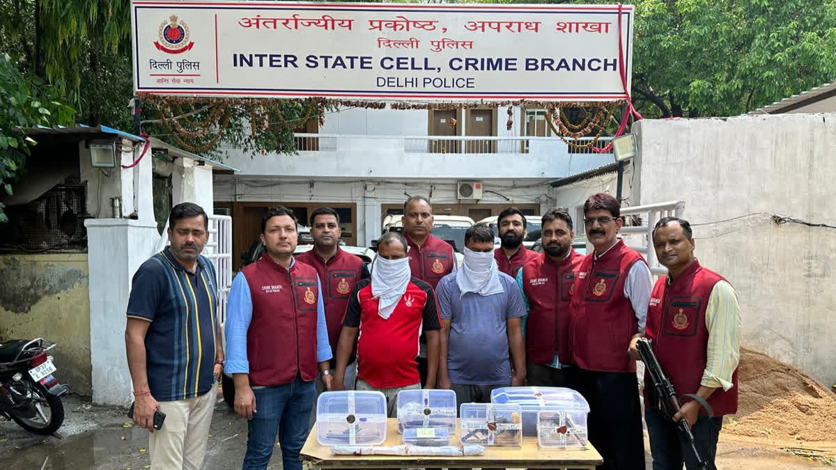 After 22 years, Mohammad Khalil, a Bangladeshi gangster, was arrested.

He is an illegal Bangladeshi who entered India and committed crimes in several states, including Telangana and Madhya Pradesh.

He has more than 21 cases, including murder &amp; robbery. Guns recovered from him.