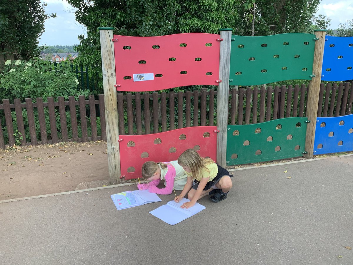 Year 1 St John’s tweet media