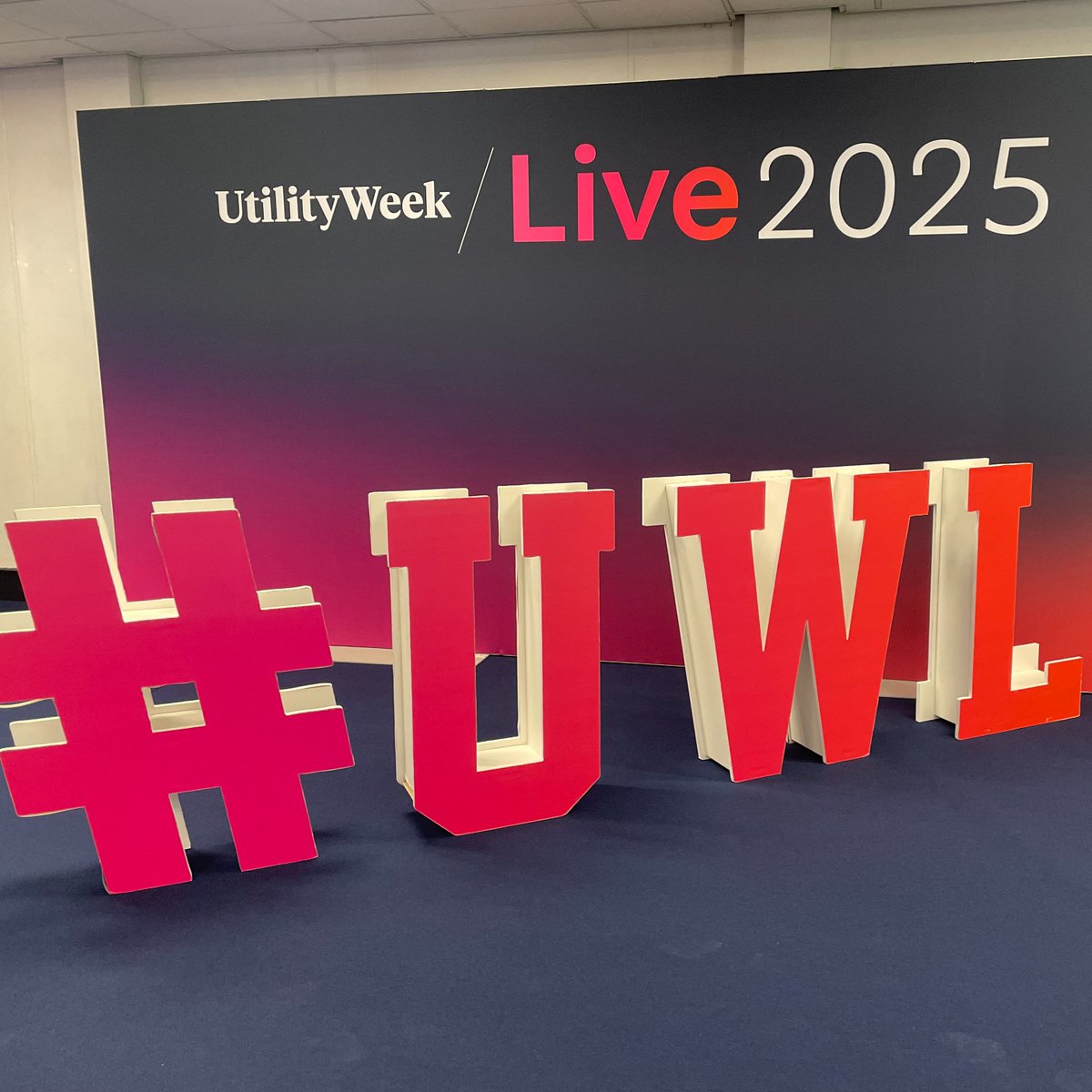 GroundControlGC's tweet image. We&apos;re set up for day two at @UtilityWeekLive, sharing our examples of nature-based engineering for rainwater and flood management.
 
Speak to our experts in design and landscape construction at stand C8 with our free wildflower bombs🌼
 
#UtilityWeekLive #UWL25 #UtilitiesIndustry