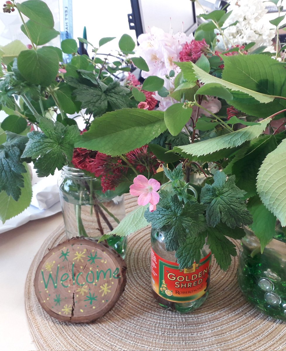 Less is more - 
using garden flowers &amp; recycled jars ☆