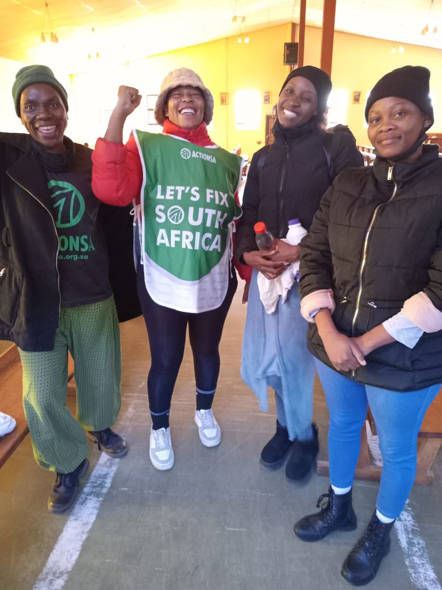 ActionSA_NW's tweet photo. π ACTIONSA leader Grace is making a real impact in our constituency! By supporting her local church and launching a pothole identification program, sheβs addressing community needs head-on. Itβs time to fix Dr. KK Region now! πͺ #ServiceDelivery #GraceForChange https://t.co/Pdx6tCFT0b