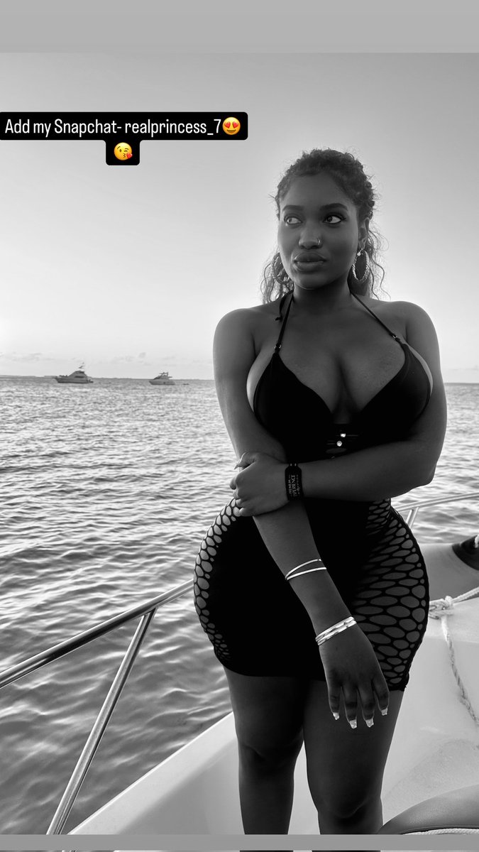 Marthaperter's tweet image. Can I get a follow from your 🙏😘😘