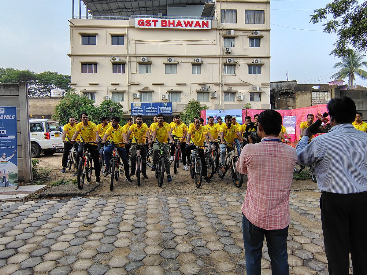 Cycle Marathon is organized on May 18, 2025 (Sunday) at 6:00 AM , in coordination with the Fit India movement, as part of the pre-GST Day 2025 celebrations. All officers and staff of Rourkela Commissionerate and its division offices were inspired and participated in the event.