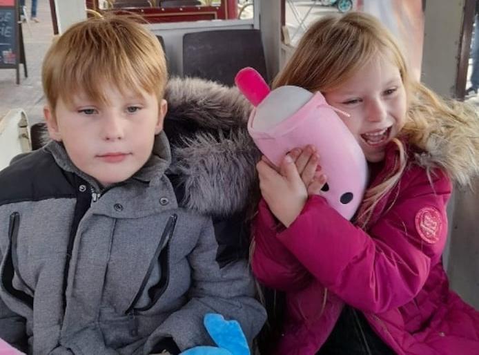 Onverteerbaar. Kleine hartjes. 
Niet voor te stellen hoe iemand tot zoiets in staat kan zijn. Arme, arme kinderen.