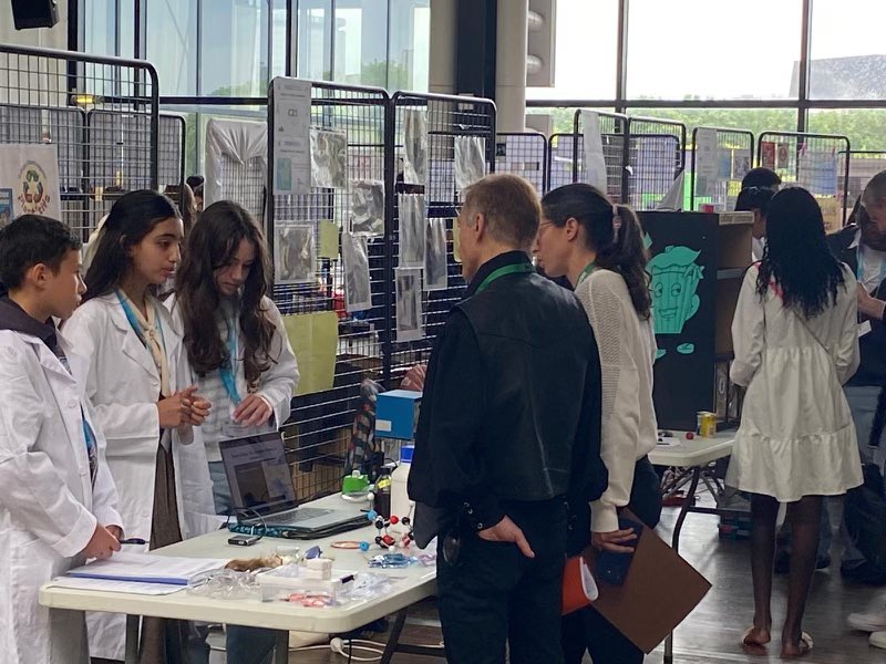 CGénial OrleansTours (@cgenialorltours) on Twitter photo « Past’tifs, le projet pile poil » du collège Montesquieu de <a href="/ac_orleanstours/">Académie d'Orléans-Tours</a> à la finale nationale du #Concours_CGenial2025 à la <a href="/citedessciences/">Cité des sciences et de l'industrie</a> à la Vilette ! <a href="/Fond_CGenial/">Fondation CGénial</a> <a href="/Sciences_Ecole/">Sciences à l'École</a> <a href="/DR08_CNRS/">CNRS Centre Limousin Poitou Charente</a> « Past’tifs, le projet pile poil » du collège Montesquieu de <a href="/ac_orleanstours/">Académie d'Orléans-Tours</a> à la finale nationale du #Concours_CGenial2025 à la <a href="/citedessciences/">Cité des sciences et de l'industrie</a> à la Vilette ! <a href="/Fond_CGenial/">Fondation CGénial</a> <a href="/Sciences_Ecole/">Sciences à l'École</a> <a href="/DR08_CNRS/">CNRS Centre Limousin Poitou Charente</a>