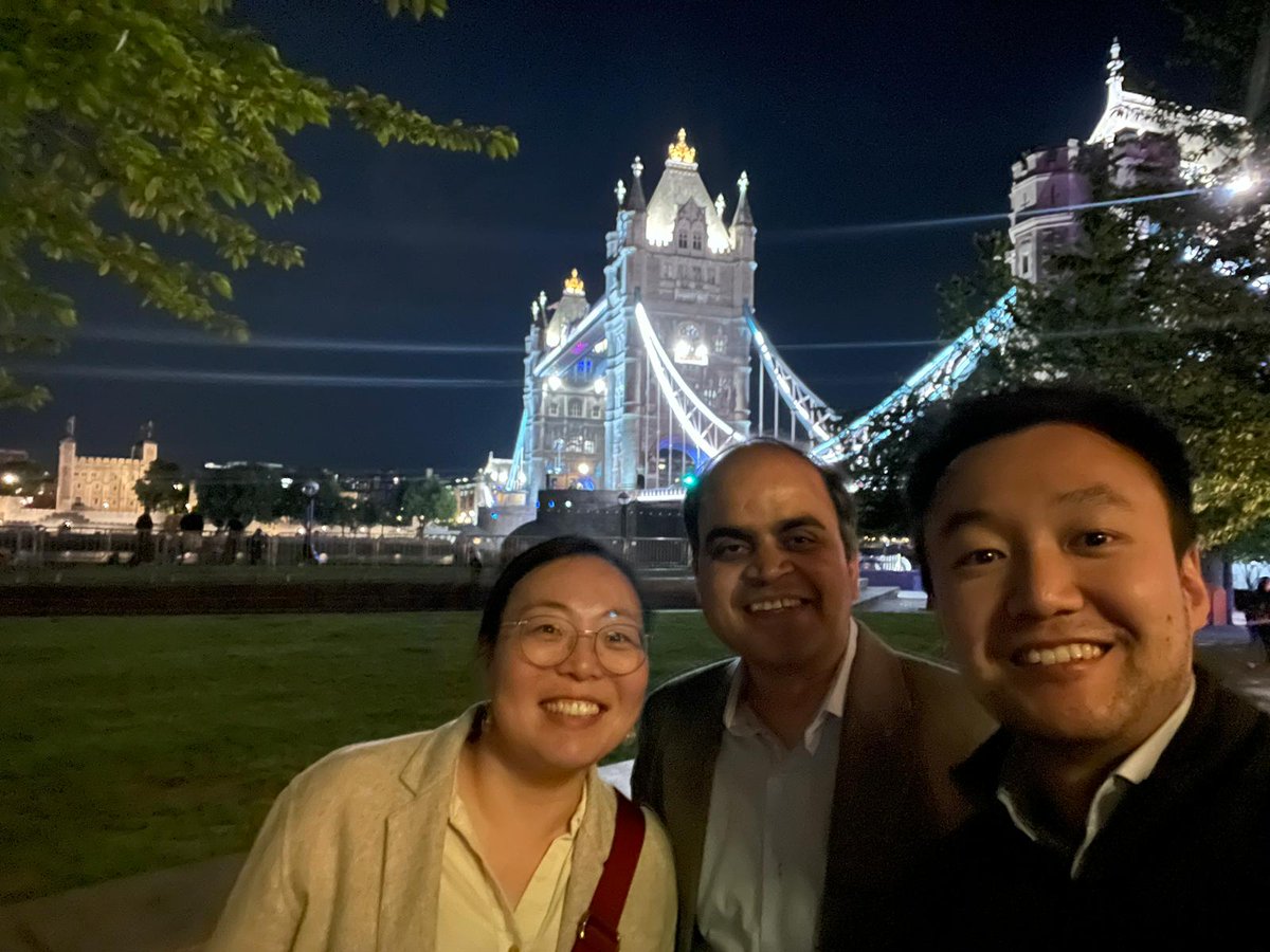 INtegrative GENomics of HOst-PathogEn Lab (@rajeshpandeylab) on Twitter photo On sidelines of <a href="/NanoporeConf/">Oxford Nanopore Events</a> LC-2025, what an amazing evening spent with amazing peoples at heart & great valued friends. Thank you Yixing & Ying 4 taking time out from ur busy schedule & dining together. Science, Life, Work-life balance, Future, Selfies....all on table. On sidelines of <a href="/NanoporeConf/">Oxford Nanopore Events</a> LC-2025, what an amazing evening spent with amazing peoples at heart & great valued friends. Thank you Yixing & Ying 4 taking time out from ur busy schedule & dining together. Science, Life, Work-life balance, Future, Selfies....all on table.
