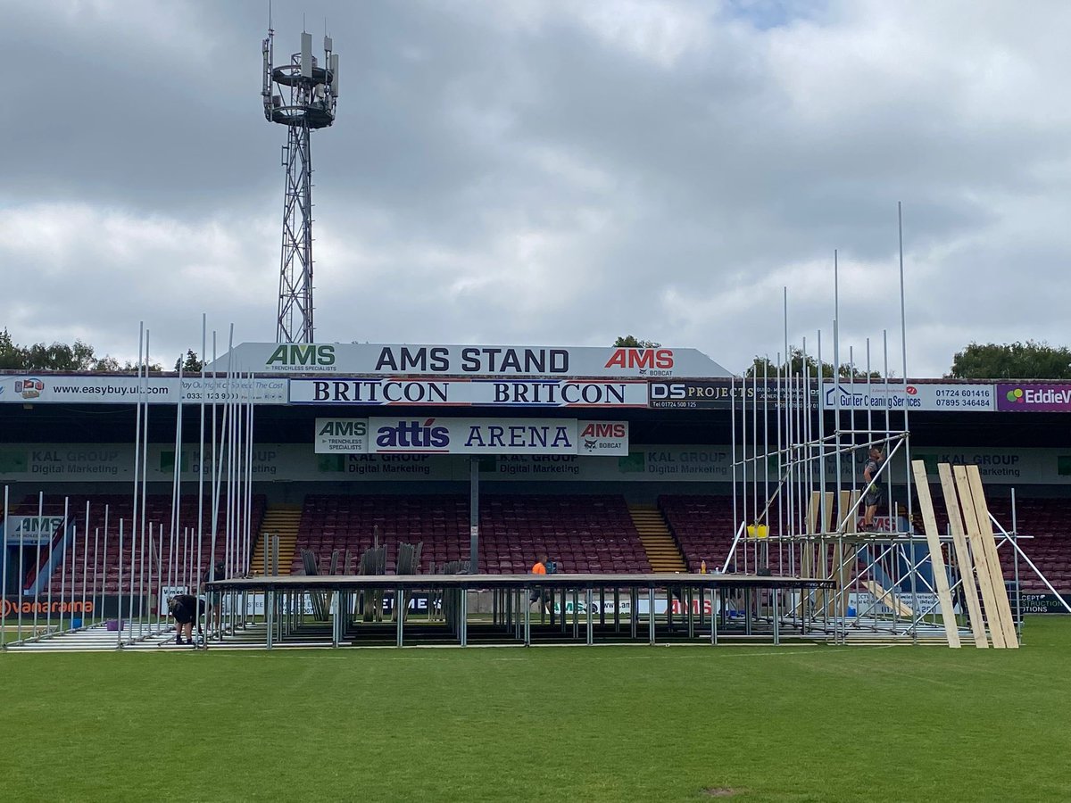 SUFCOfficial's tweet image. 🏟️ 𝐒𝐓𝐀𝐃𝐈𝐔𝐌 𝐖𝐄𝐄𝐊𝐄𝐍𝐃𝐄𝐑

Our 𝗣𝗥𝗢𝗠𝗢𝗧𝗜𝗢𝗡 𝗣𝗔𝗥𝗧𝗬 stage is really taking shape now, join us on Friday night for a proper celebration with the lads!

🎟️ Get your tickets now via stadiumweekender.com.

#UTI #IRON
