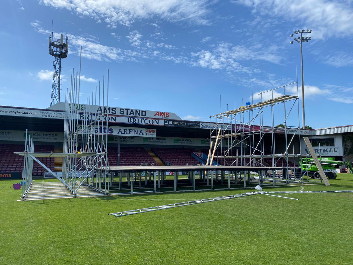 SUFCOfficial's tweet image. 🏟️ 𝐒𝐓𝐀𝐃𝐈𝐔𝐌 𝐖𝐄𝐄𝐊𝐄𝐍𝐃𝐄𝐑

Our 𝗣𝗥𝗢𝗠𝗢𝗧𝗜𝗢𝗡 𝗣𝗔𝗥𝗧𝗬 stage is really taking shape now, join us on Friday night for a proper celebration with the lads!

🎟️ Get your tickets now via stadiumweekender.com.

#UTI #IRON