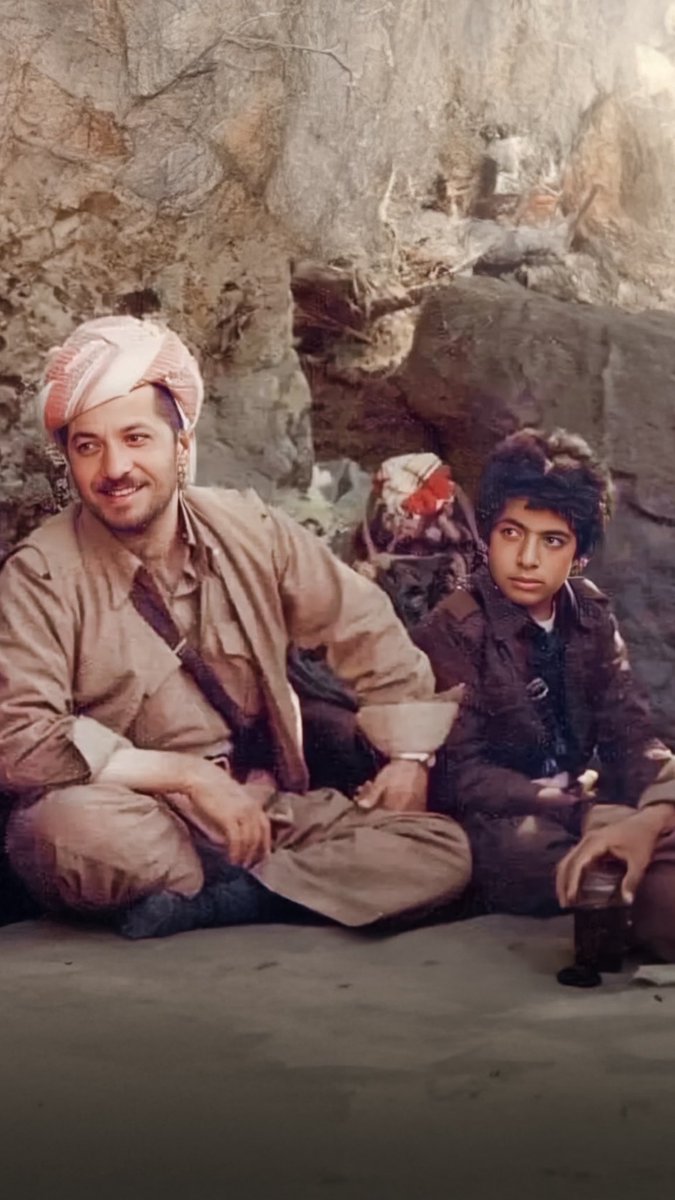 Rastê ew Peşmergê Serokwezîrê Herêma Kurdistanê Mesrûr Barzanî ye sala 1985’an de di temenê 16 salî de bû pêşmerge. Ew li 2ê Adara 1969an li herêma Balekayetî ya parêzgeha Hewlêr hatî dinyayê, û di berxwedana kurdan a dijî rejîma Saddam Hussein de beşdar bû.

Wê demê de ew