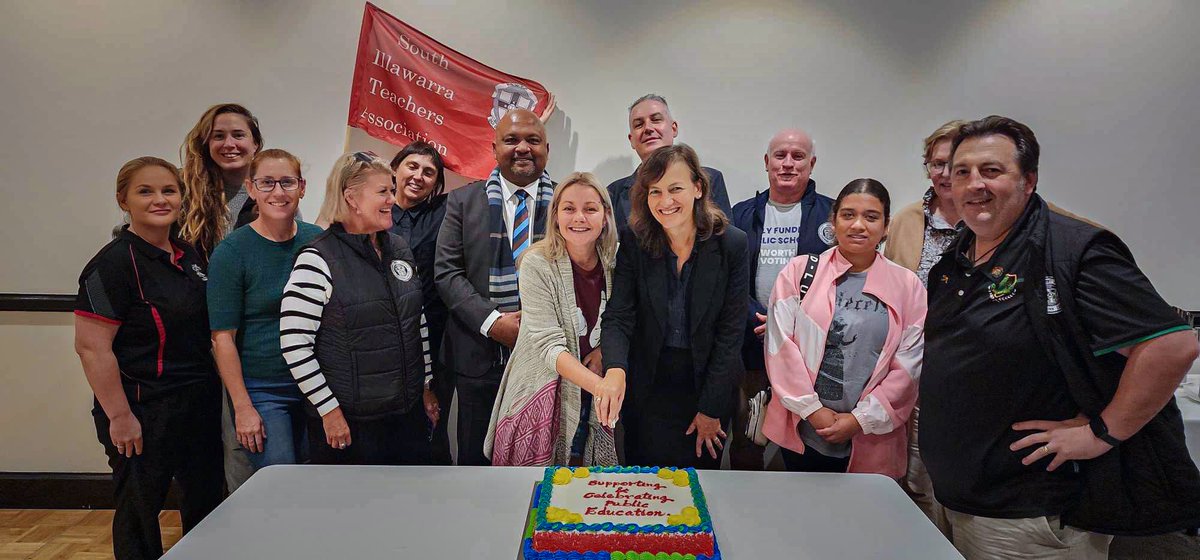 mrmcgeesclass24's tweet photo. Great discussions at this afternoon’s SITA meeting. Hearing from Federation President Henry Rajendra and Member for Whitlam Carol Berry. And a very colourful cake representing hugely significant events for Public Education @TeachersFed https://t.co/afxsBmdLZN