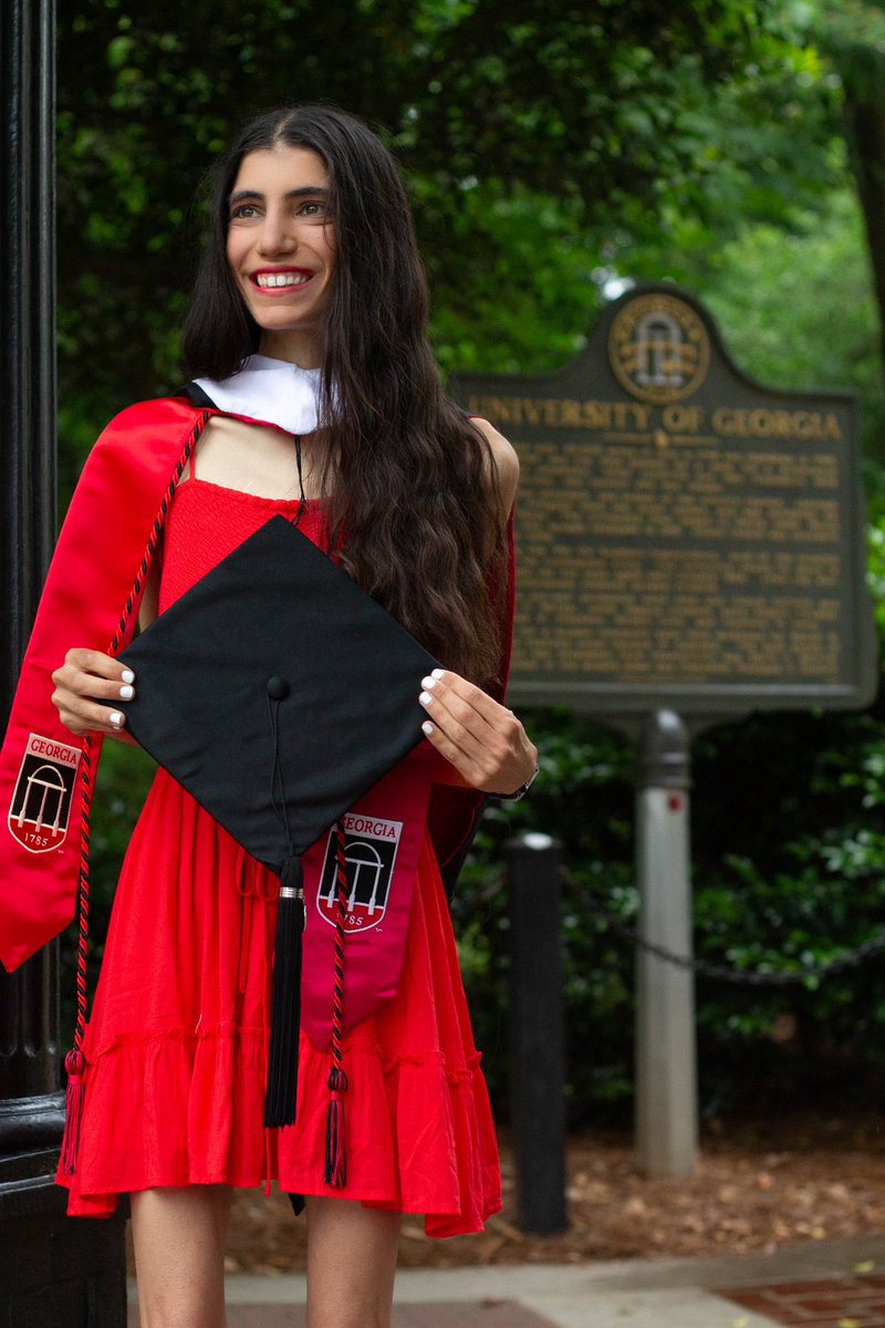 Katie Walsh tweet media