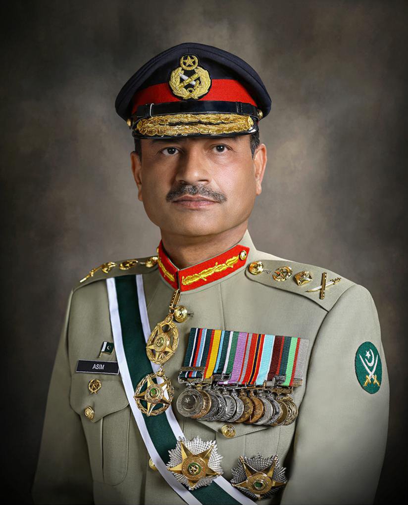 PakMilitaryClub's tweet photo. فیلڈ مارشل جنرل آصم منیر کو آپ کیا پیغام دینا چاہتے ہیں؟ https://t.co/dKUYSRc2xD