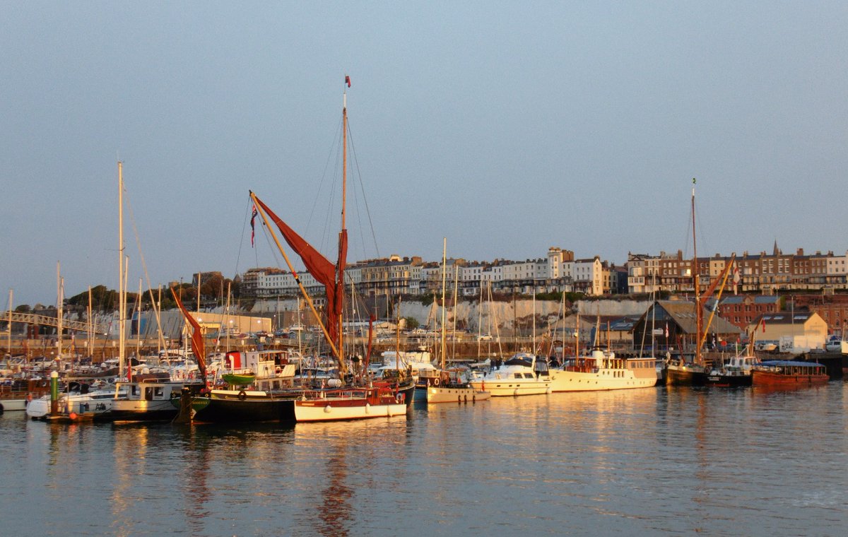hentastic1's tweet photo. A wonderful sunrise at Ramsgate, and the Dunkirk Little Ships bathed in glorious light as they get ready to leave @RamsgateTown @Dunkirk_Ships https://t.co/RfR7CGORQT