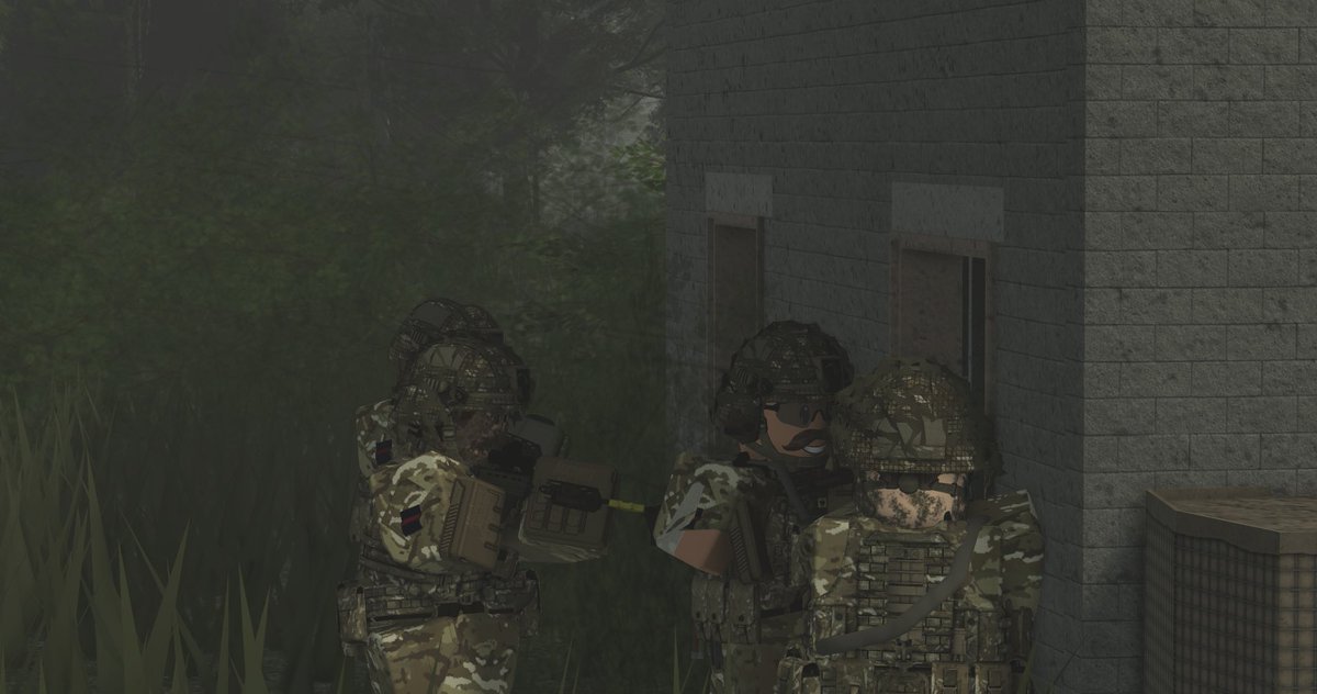 MODRblx_'s tweet image. Grenadier Guards | CQC Training – Imber Village 📸 

Close quarters combat remains a core skill on today’s battlefield. 

The Grenadiers conducted CQC drills at Imber, reinforcing the fundamentals of fighting in tight, urban environments.