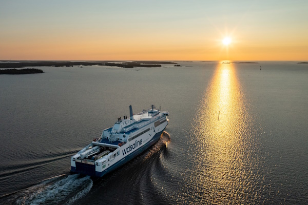 HELLENICSHIP's tweet image. Foreship enables world-first dual chemistry battery system to boost #zeroemission power for Wasaline #batterypowered #energyefficiency
hellenicshippingnews.com/foreship-enabl…