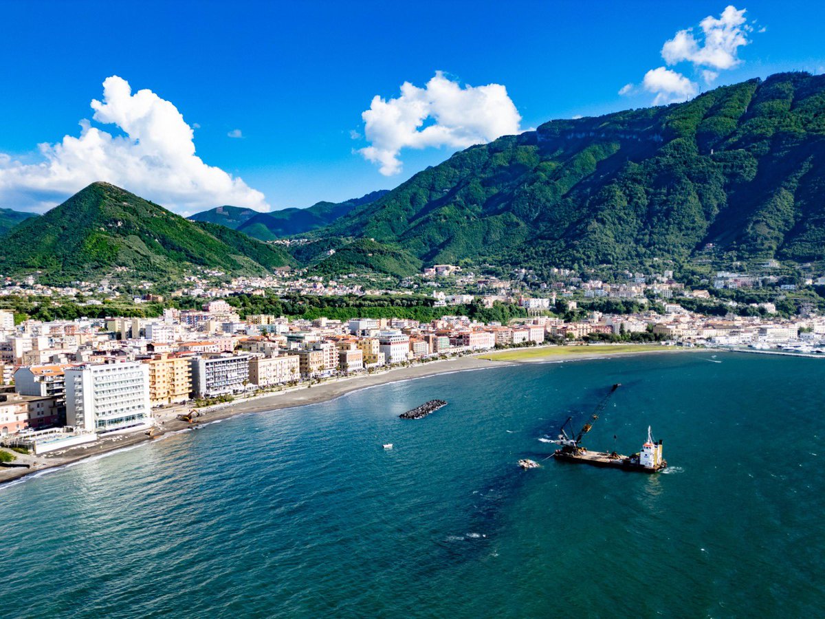 Castellammare di Stabia: collettore litoraneo 

Posa delle nuove condotte sottomarine  che trasporteranno al largo le acque meteoriche. 

#goriacqua #energieperilsarno