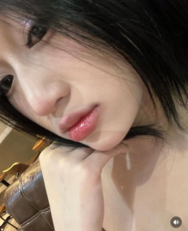 hangg117's tweet photo. Chịch kín không anh? Like ib nè https://t.co/8DPNpzeCB9