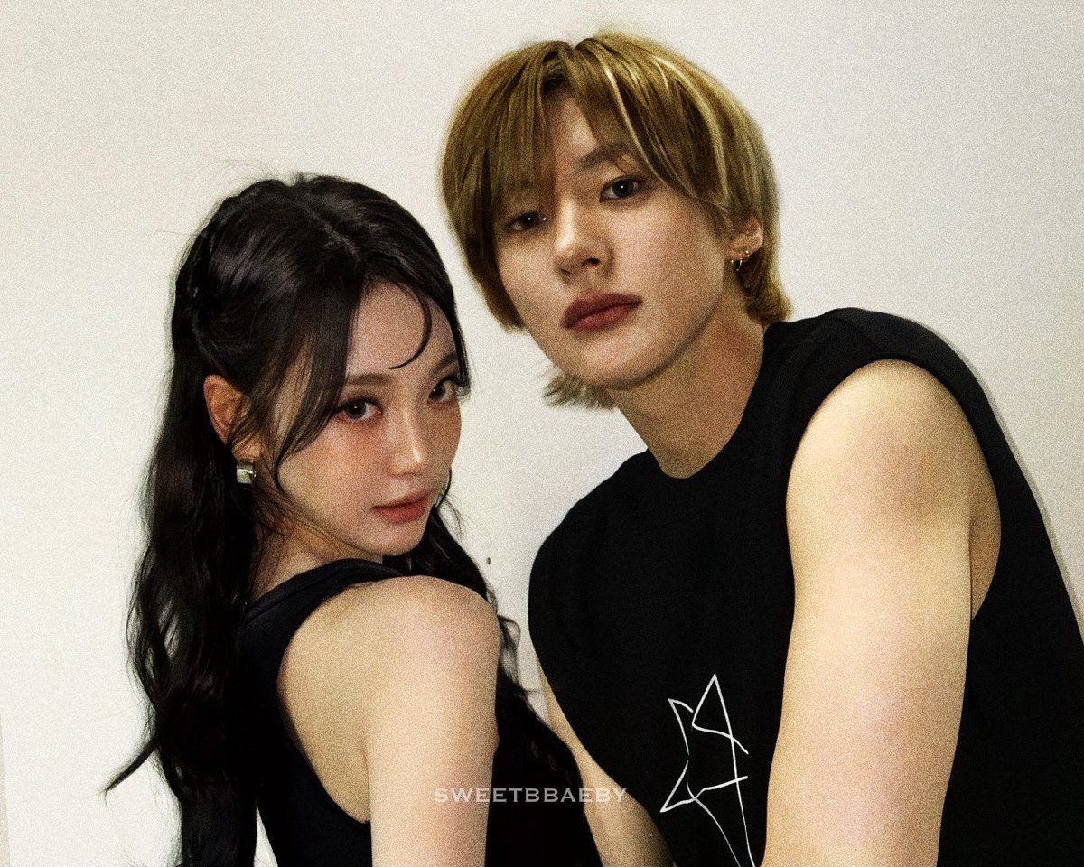 sweetbbaeby's tweet photo. #flychio——first meet vs latest date https://t.co/op1jZzpWje