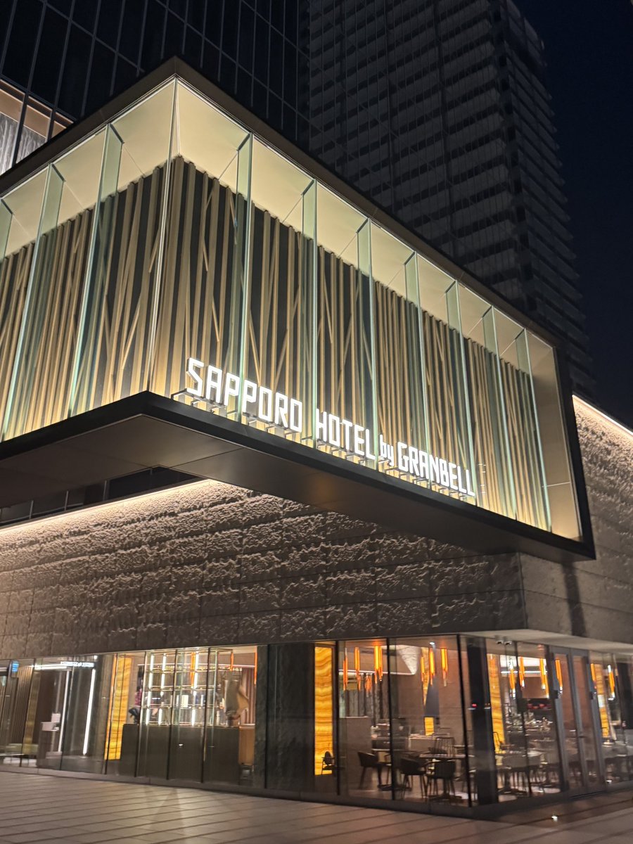 JozankeiviewH's tweet image. 3月にオープンしたグループホテル
"札幌ホテル by グランベル" 🏢
大浴場から眺める夜の札幌は絶景🌃
日帰りでの入浴も可能だそうです🙆
オープン直後に宿泊したときの様子です📸
■公式サイト
granbellhotel.jp/sapporoby/