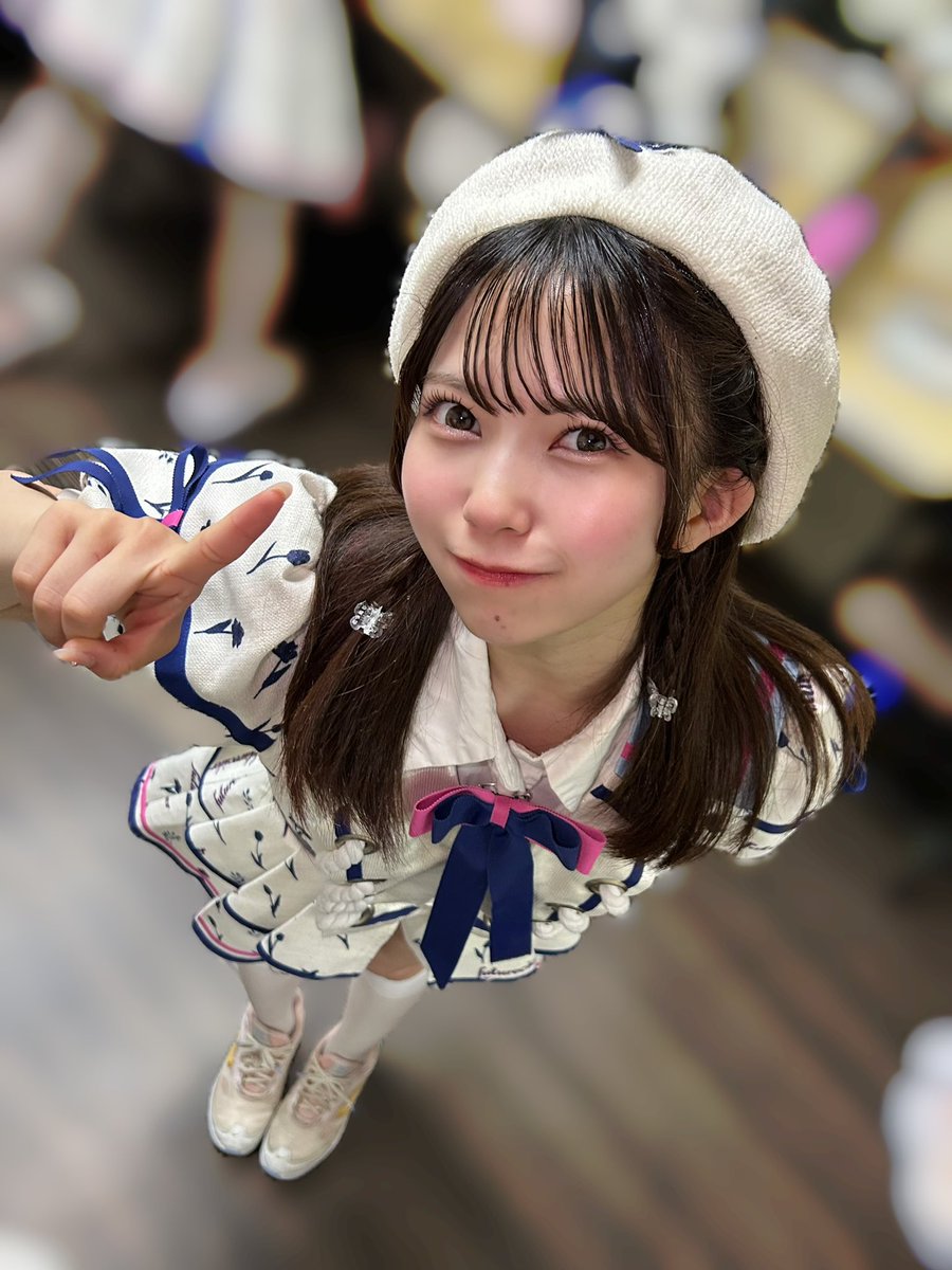 sakuhina_33's tweet photo. きみ！！身長高いねーー！？
#ひなしゃいだー https://t.co/Laltmmg87a