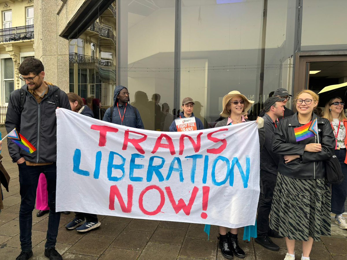 PCS_IL's tweet photo. We stand in solidarity with our Trans, non binary and intersex colleagues. https://t.co/uw3PwrGPv0