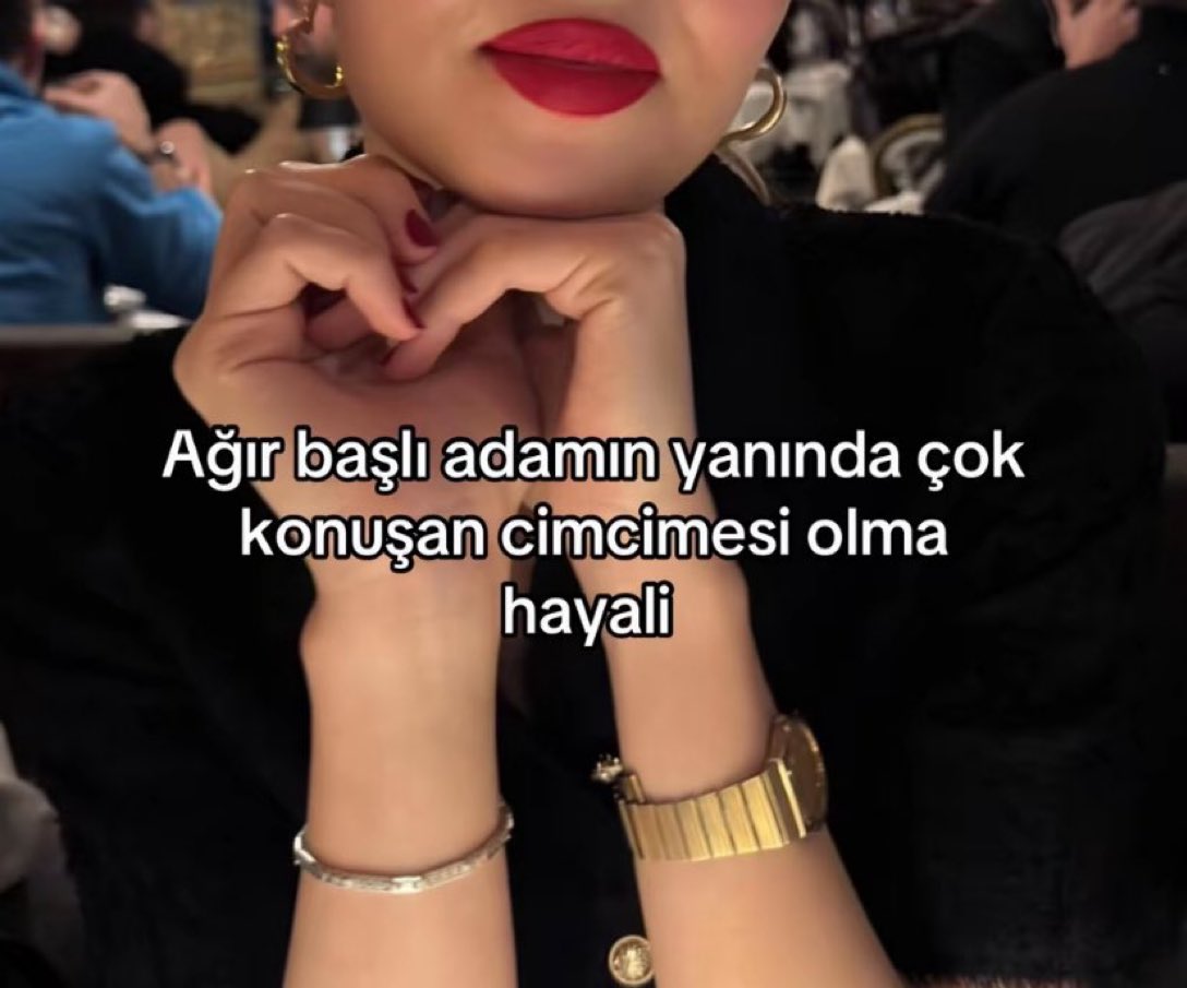 Ezgi (@ezgidiyebir) on Twitter photo 