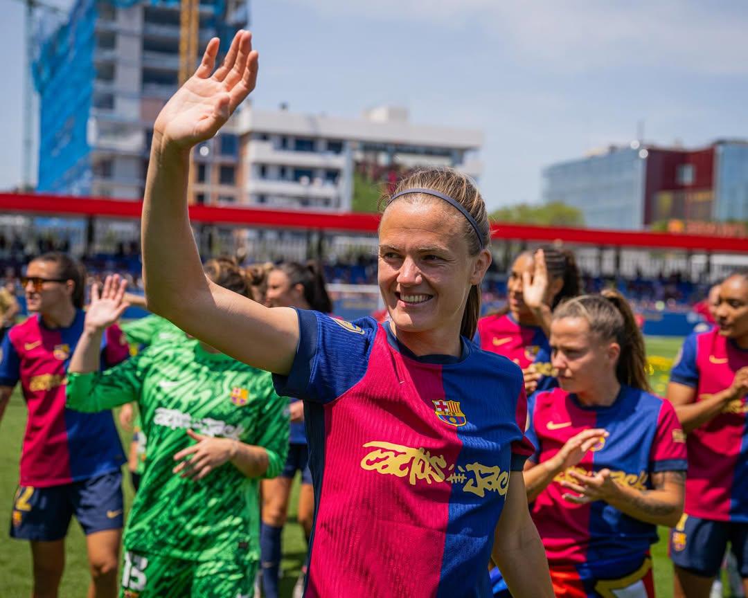 🔥 Irene Paredes firma la renovació aquest migdia

La central blaugrana té cita amb el president Joan Laporta a la Ciutat Esportiva per rubricar l'acord de renovació

Informa <a href="/rut_vilar/">Rut Vilar</a>
