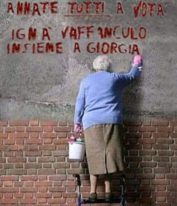 peppeveron's tweet photo. @RoVannacci sucaaaaa https://t.co/JGSR1tOigO