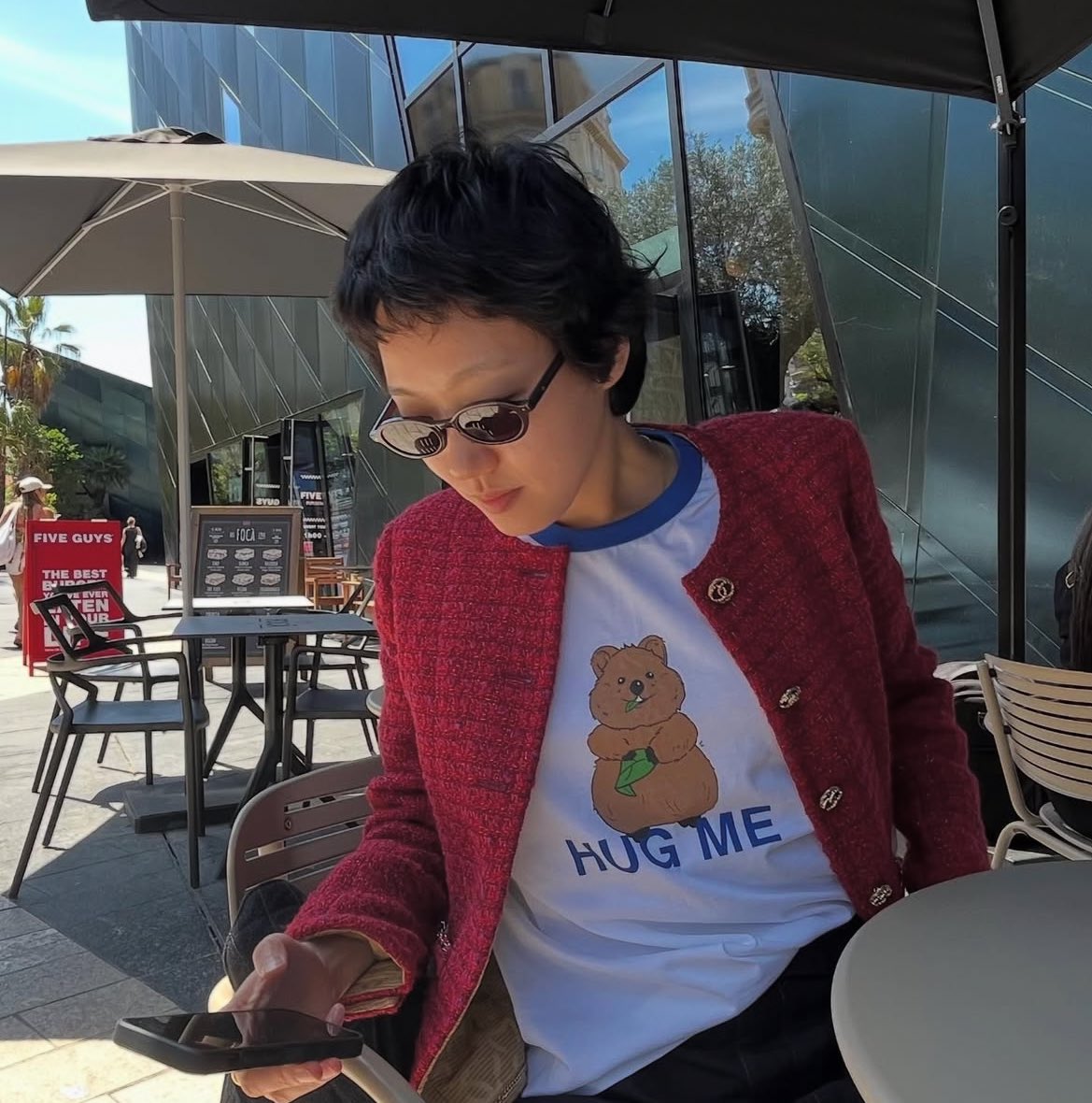 하 고은언니 hug me 티셔츠 
나안아티셔츠 ㅜㅜㅜㅜㅜ아 씨 이렇게귀여운거 입어도됩니까