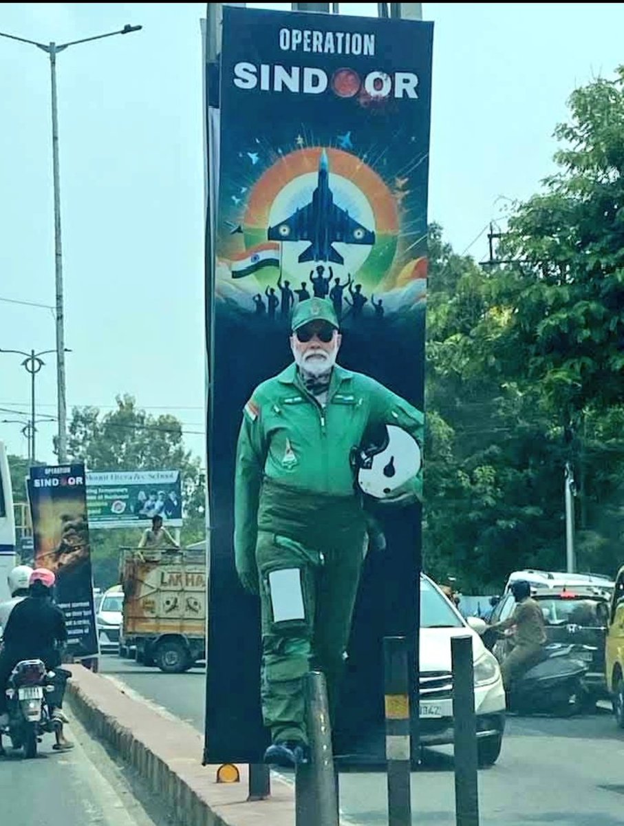 Atulkumarseth2's tweet image. लो भैया 
प्रचार जारी है
वोट मागने की तैयारी है ।।
पुलवामा से सिंदूर तक यही नीयत हमारी है ।
#OperationSindooor