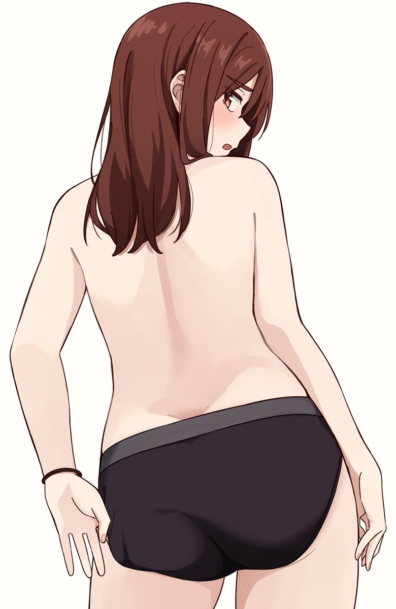 Saki is concerned about the bite of her underwear.
‘A little small in size?’