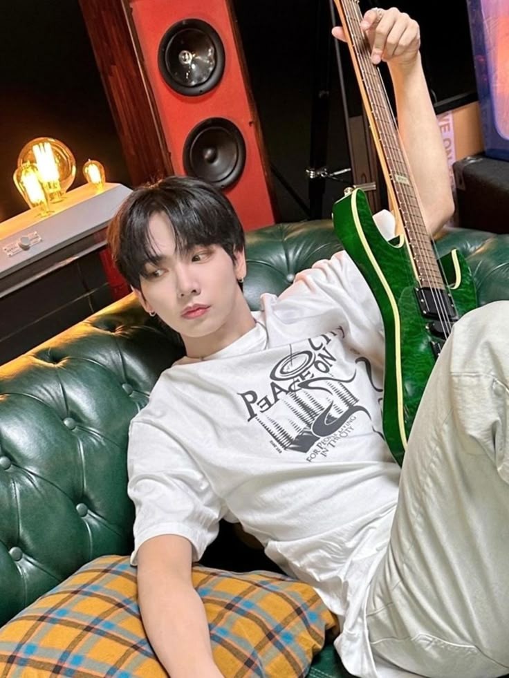 ylleeow's tweet image. myungjae prompt au