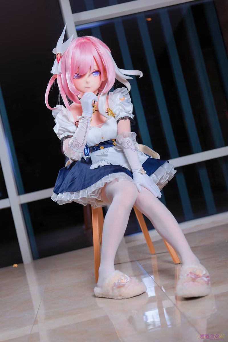 爱莉爱莉爱~
（摄影是NNG老师哦~）
#爱莉希雅 #少女 #白丝