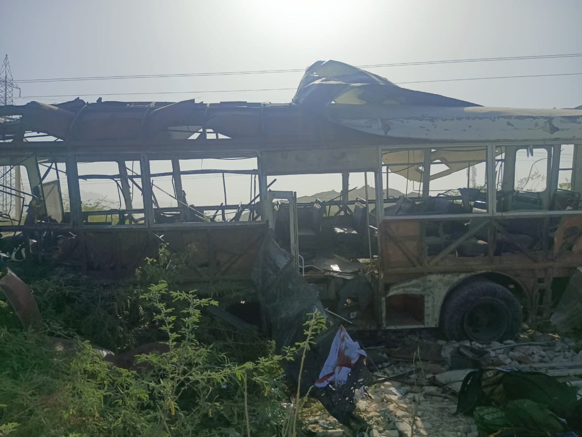 Jana_Shah's tweet image. Balochistan:
This is another APS, an unambiguous act of terror against innocent schoolchildren. 
It is the hour, our media, without mincing words or hiding behind policy constraints &amp;amp; diplomatic niceties, call out the Indian-sponsored groups responsible. Silence or soft-pedaling…