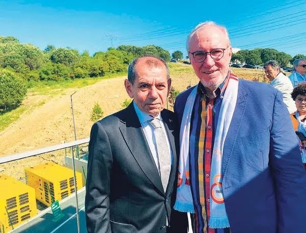 forzacimbom's tweet photo. Levent Tüzemen: "Güneydoğulu bir işadamının Galatasaray’a sponsor olmak için 14 milyon Euro’yu gözden çıkardığını duydum." https://t.co/Fy2jrO7u56