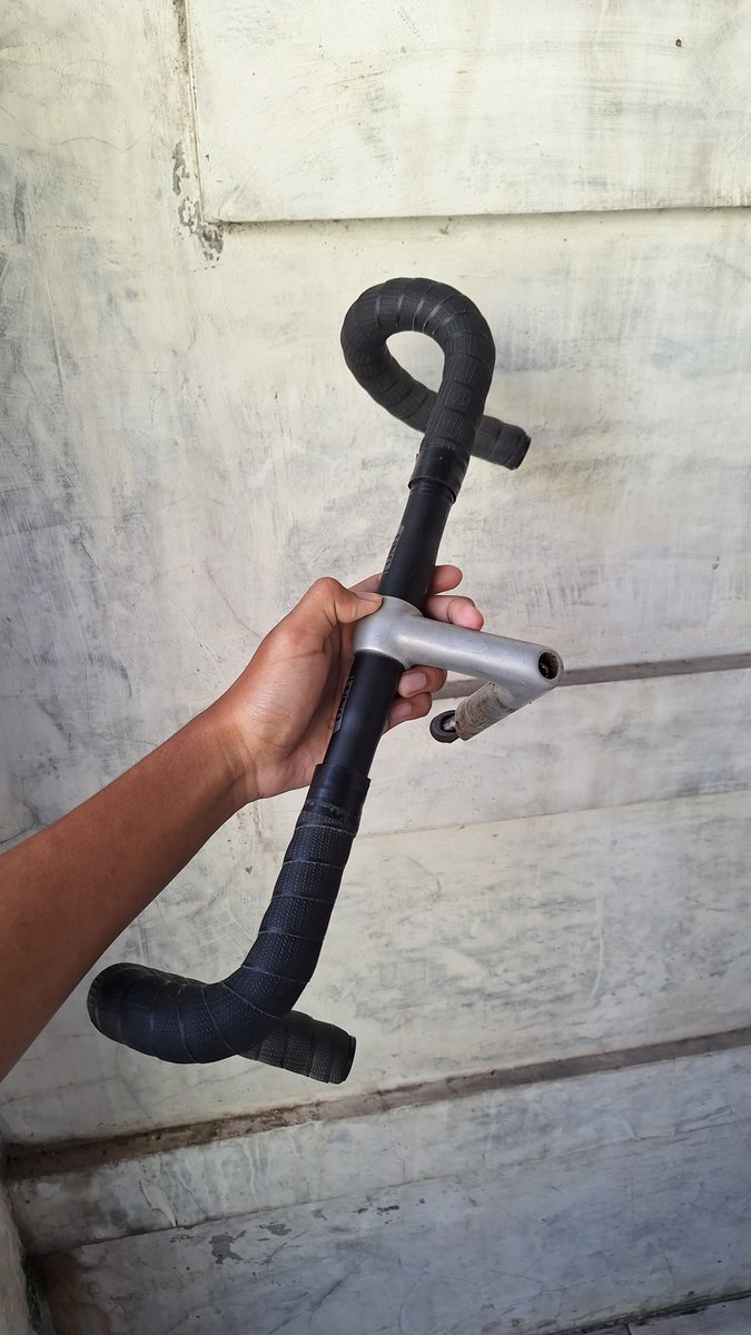 galiansumur tweet media