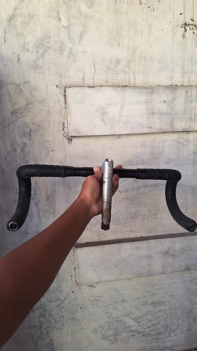 galiansumur tweet media