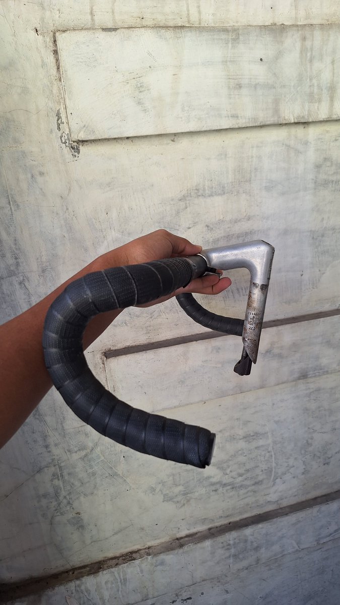 galiansumur tweet media