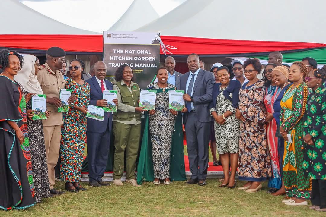KEPSA Foundation joined Her Excellency Mama Rachel Ruto at the launch of the ‘Mama Kitchen Garden’ initiative held at Baringo County. 

Read more : foundation.kepsa.or.ke/kepsa-foundati…