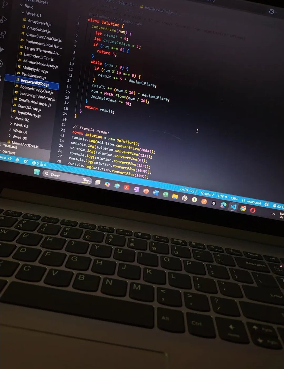 Nothing, just beginner things.👍
When I started learning JS after HTML and CSS, I thought it was the toughest language.
But after studying JS for a year, it now feels easy!🤗
Inbuilt functions make JavaScript so much simpler.
Now I really like JS! 💛✨