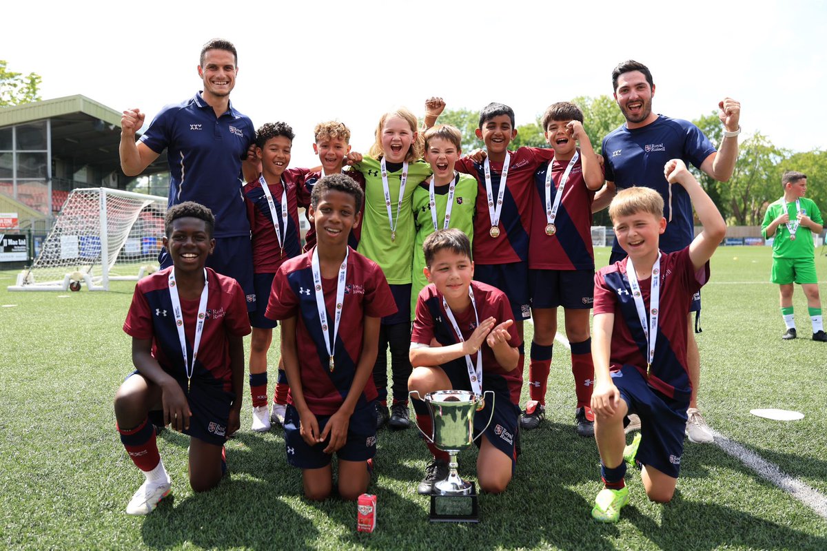 U10 SURREY CUP CHAMPIONS 🏆🥇

#RoyalRussellFootball