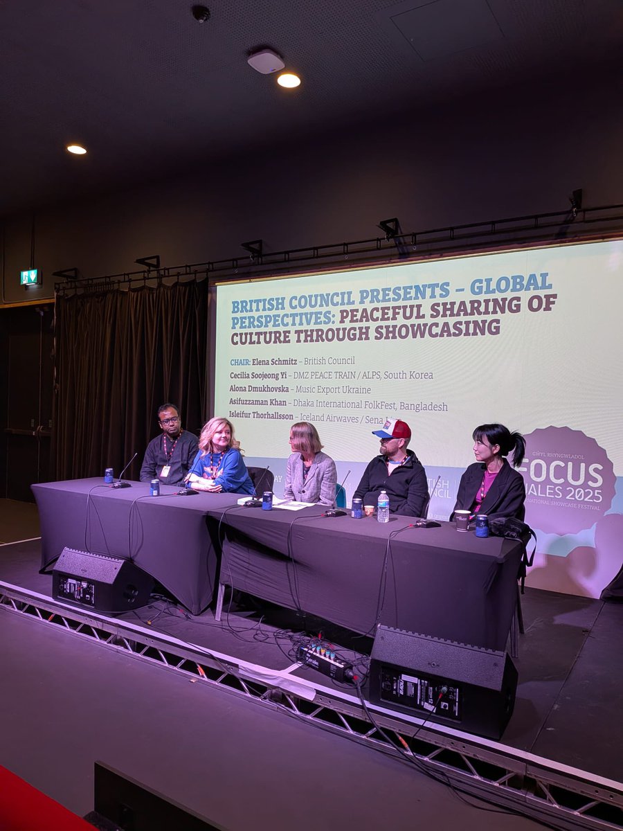 Scott McDonald (@mcdonaldscott_) on Twitter photo FOCUS Wales is a major international music and arts showcase festival, drawing an audience of over 20,000. Our team <a href="/BCouncil_Wales/">British Council Wales</a> were there again this year, bringing delegates from Ukraine, Bangladesh, South Korea, Iceland and New Zealand.
They also hosted a panel on āGlobal FOCUS Wales is a major international music and arts showcase festival, drawing an audience of over 20,000. Our team <a href="/BCouncil_Wales/">British Council Wales</a> were there again this year, bringing delegates from Ukraine, Bangladesh, South Korea, Iceland and New Zealand.
They also hosted a panel on āGlobal