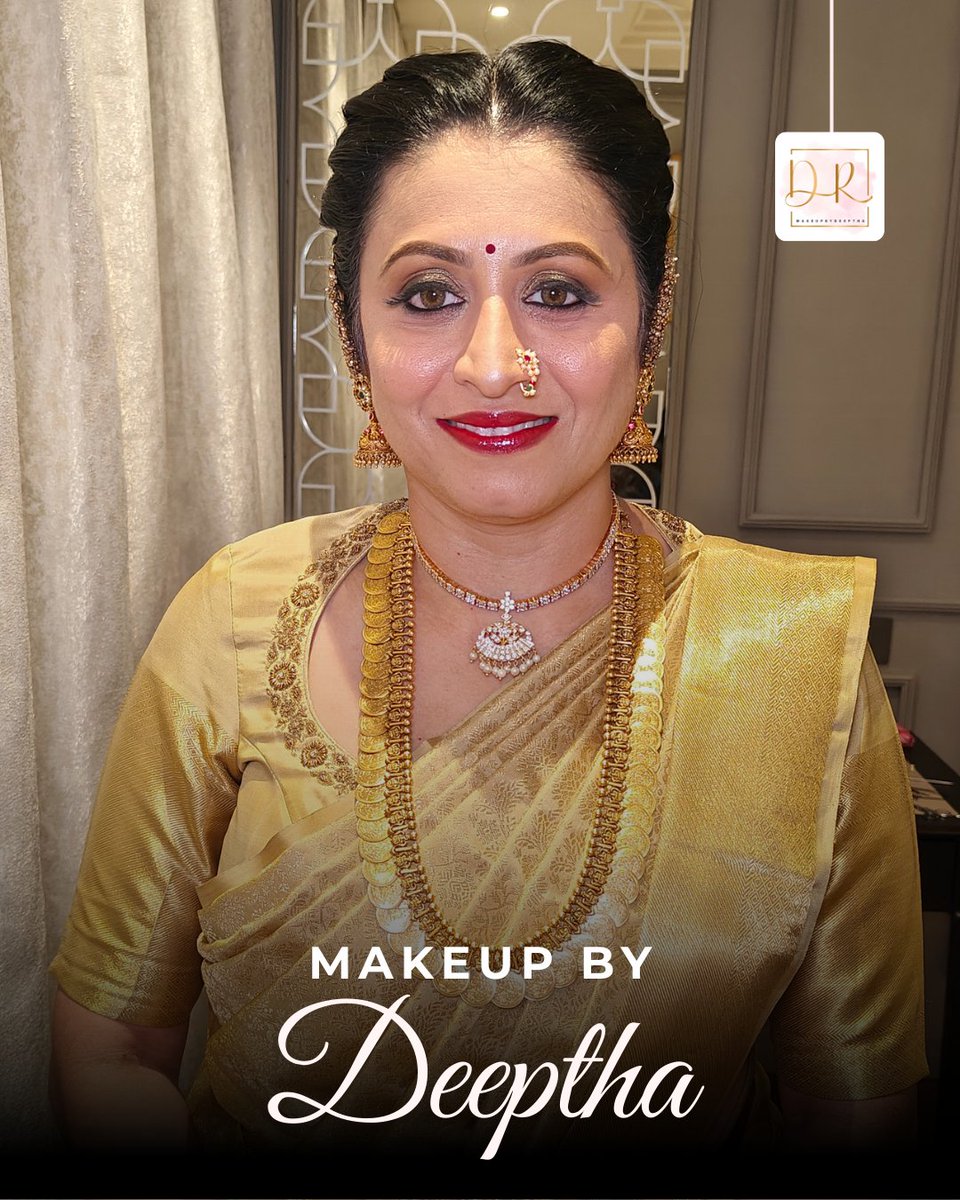 makeupbydeeptha's tweet image. Bindi, bold liner, and shimmer lids – festive glam goals achieved 💥

.

#FestiveMakeup #EthnicLook #TraditionalGlam #MakeupByDeeptha #GlowGoals